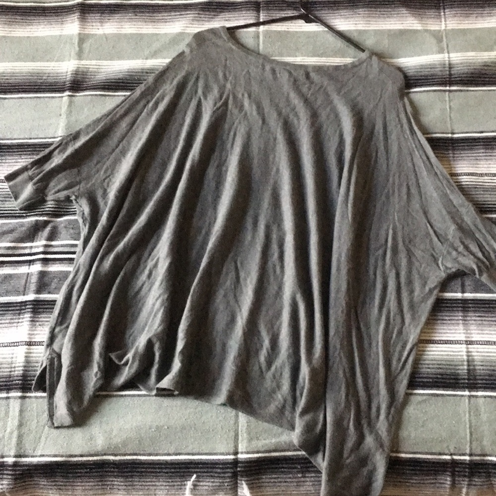 Express Grey Oversized Sweater Top size M - Picture 2 of 4